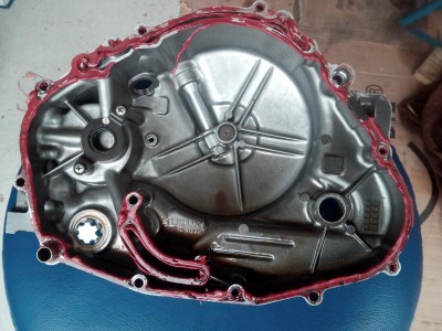 ...mein zugekaufter Ersatzmotor, vermutlich von einem "Fachmann" repariert...