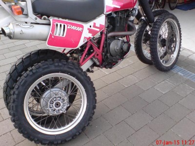 2. Felgensatz mit &quot;Dreckfräsen&quot; (Michelin T63, guter Reifen!)