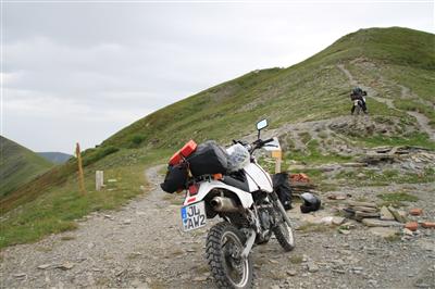 2012-06-20-024 Auf der Ligurischen Grenzkammstraße - Abschnitt MTB 2234m.JPG