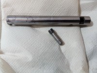 ...hier mit dem ominösen &quot;Stift-Schräubchen&quot;...