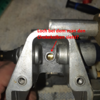Loch mit Chokekolben.png