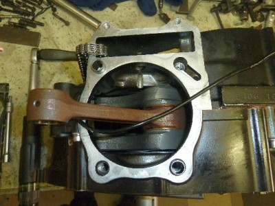 TP finish web 12.jpg (82.64 KiB) 3330 mal betrachtet Pleuel im neu montierten Motorblock